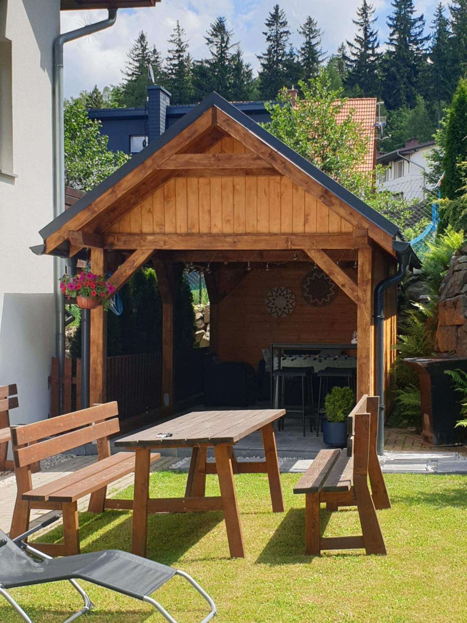Villa Mila Apartamenty 卡尔帕奇 外观 照片